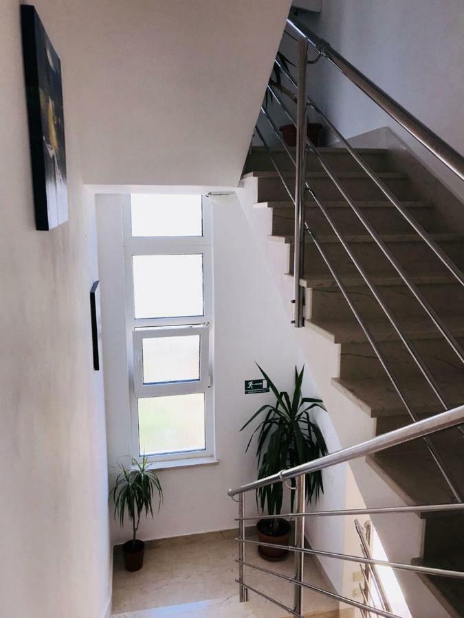 Apartment Vucica Sevid Bagian luar foto
