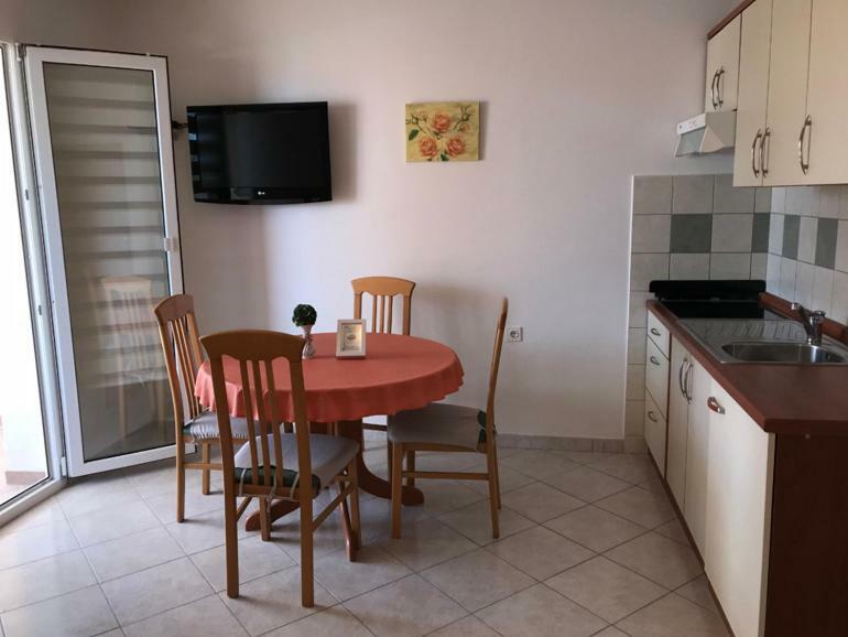 Apartment Vucica Sevid Bagian luar foto